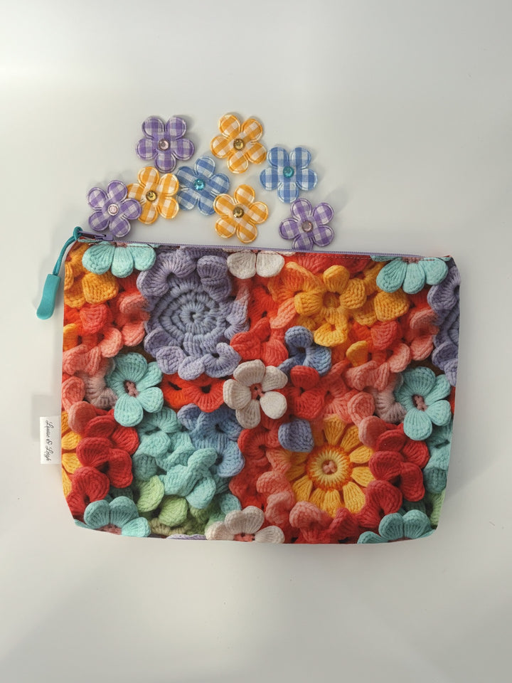 Everyday Pouch - Crochet Flowers